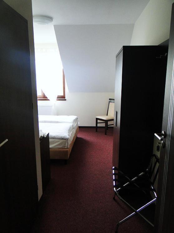 Hotel Cynamon Tokarnia  Extérieur photo